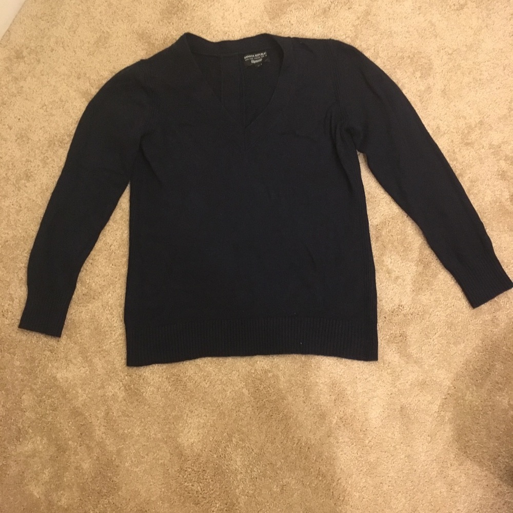 Banana Republic Button-Back V-Neck Sweater, XL
